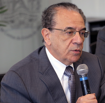 O conselheiro Sebastião Helvecio (Foto: Thiago Rios)